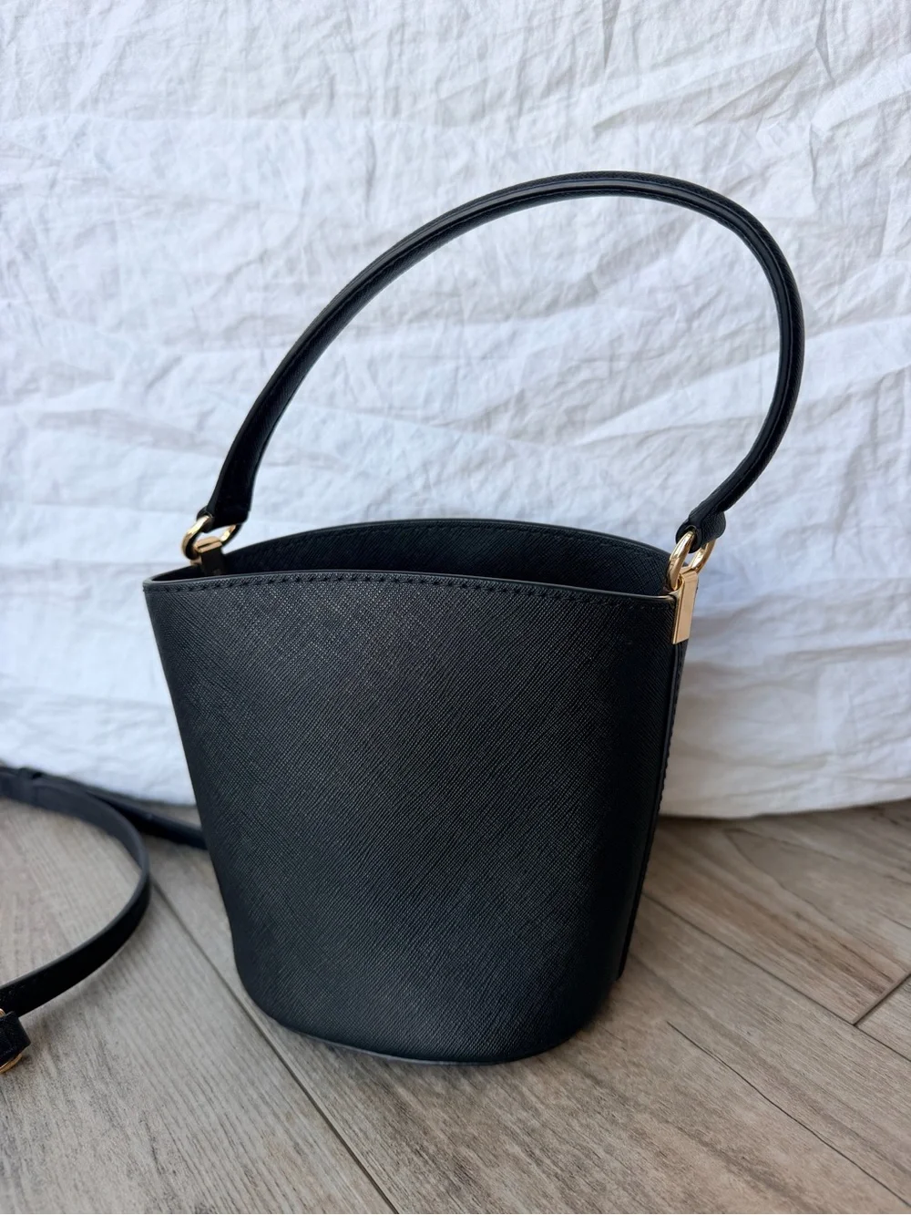 Tory Burch Emerson Mini Bucket Bag Black Saffiano Leather Crossbody Handbag